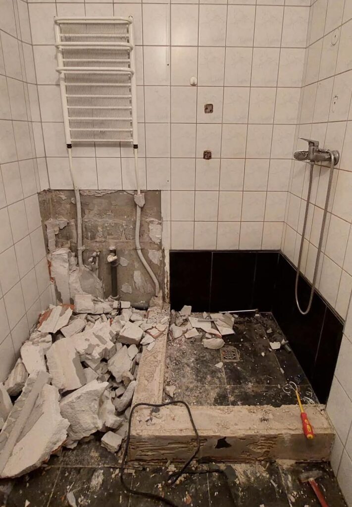bontastol a tormelek elszallítasig egykezben